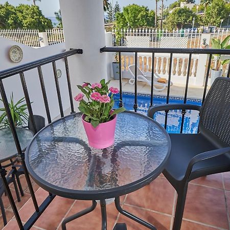Villa Pura - Private Jacuzzi & Heated Pool Nerja Bagian luar foto