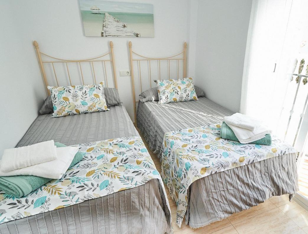 Villa Pura - Private Jacuzzi & Heated Pool Nerja Bagian luar foto