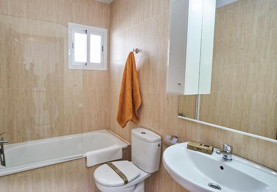 Villa Pura - Private Jacuzzi & Heated Pool Nerja Bagian luar foto