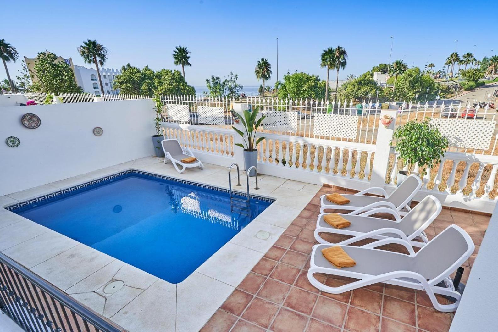 Villa Pura - Private Jacuzzi & Heated Pool Nerja Bagian luar foto